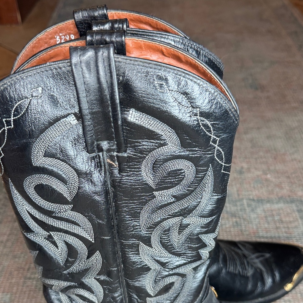 Black Leather Western Cowboy Boots with Silver & Gold Tip Accents & Concho 9.5D - Picture 8 of 14